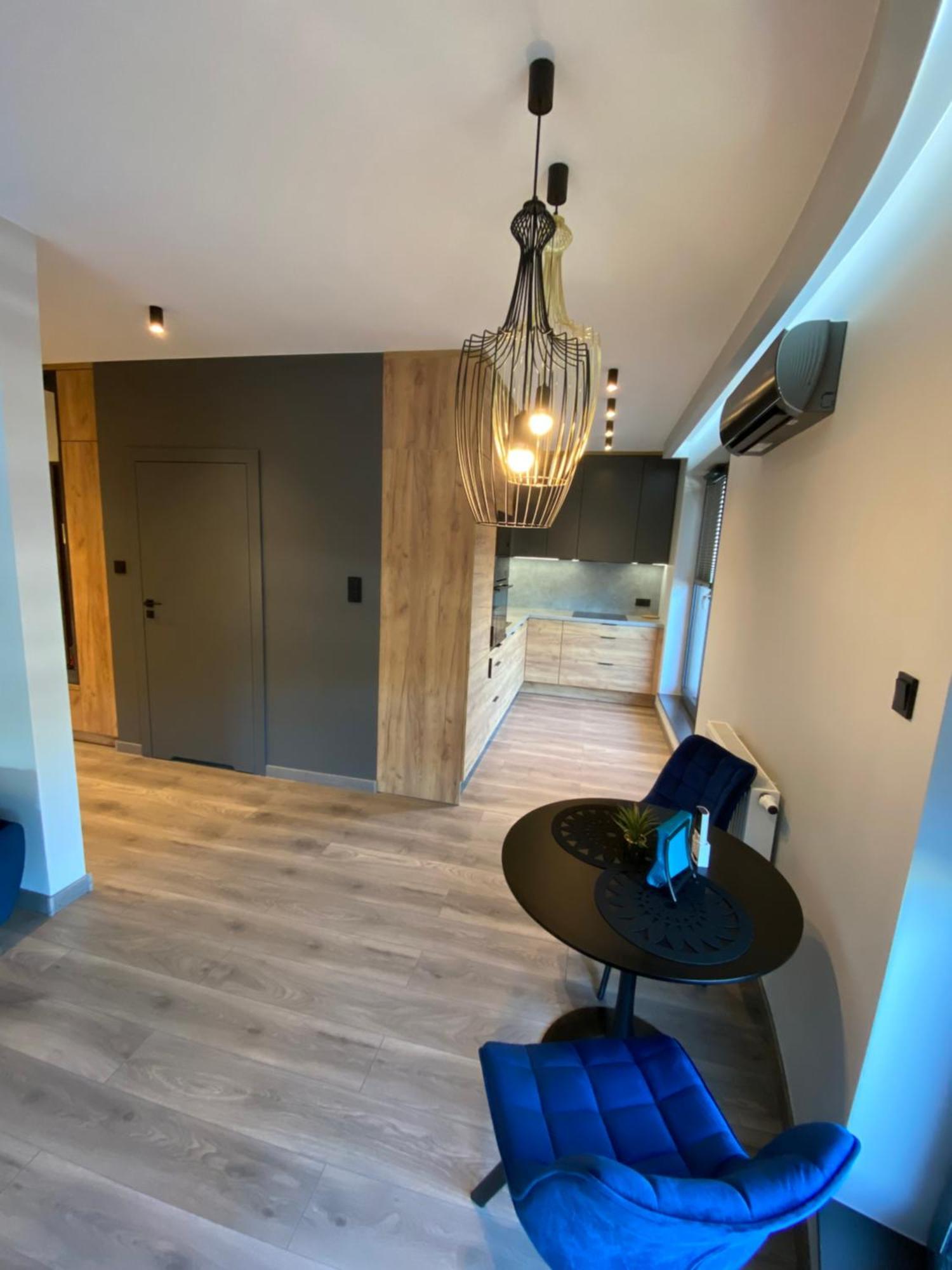 Beautiful And Modern Apartment- Garage- Wislane Tarasy Krasków Eksteriør bilde